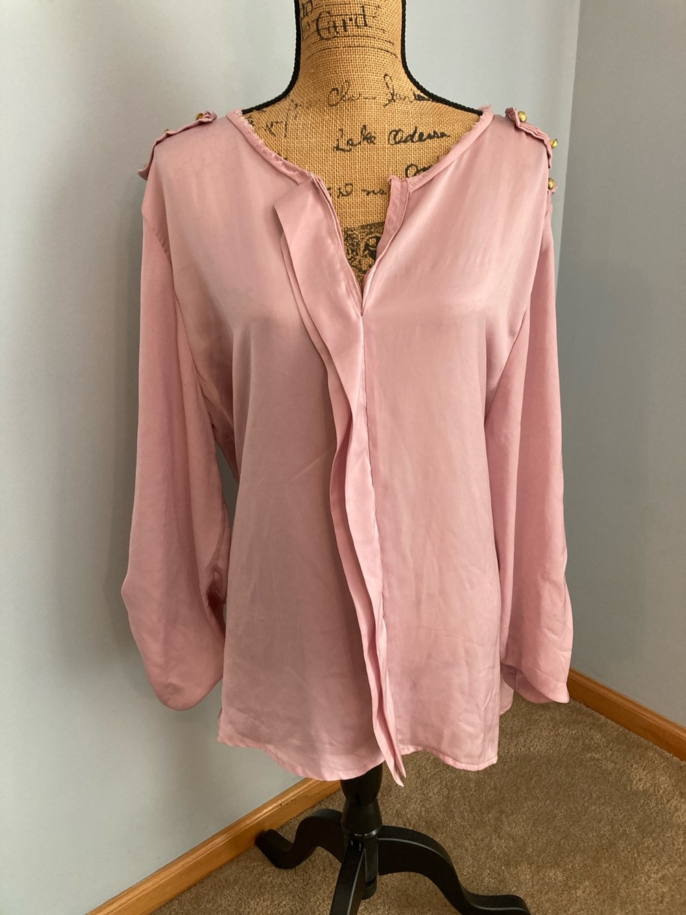 T-Bags Los Angeles Lt.Pink Blouse Gold-Button Shoulder Detail Women Size 3X